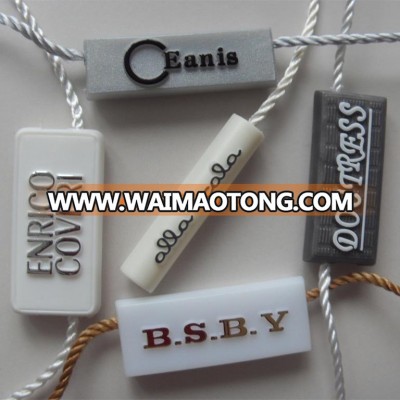 OEM garment logo hang tag string lock plastic sealing tag